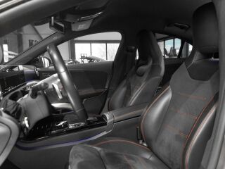 Mercedes-Benz CLA 180 AMG Line 1.4 100kW