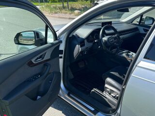 Audi Q7 3.0 V6 TDI 200кВ