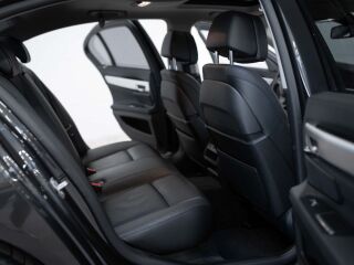 BMW 740 Facelift xDrive 3.0 230кВ