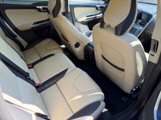 Volvo XC60 R-Design AWD 2.4 158kW