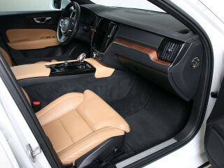 Volvo V60 AWD INSCRIPTION LUXURY XENIUM INTELLI MY22 2.0 T6 Recharge Long Range Plug In Hybrid 293kW