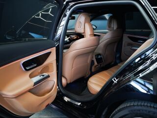 Mercedes-Benz E 300 e Avantgarde 2.0 150kW