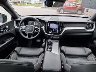 Volvo XC60 R-DESIGN 2.0 145kW