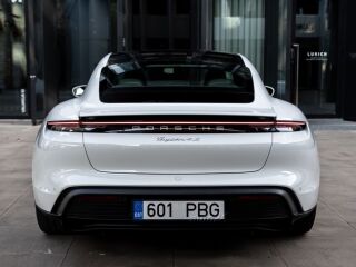 Porsche Taycan 4S Perfomance Battery Plus 420кВ