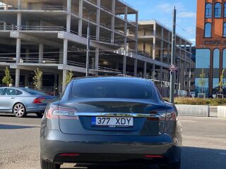 Tesla Model S 90D 465kW 386kW