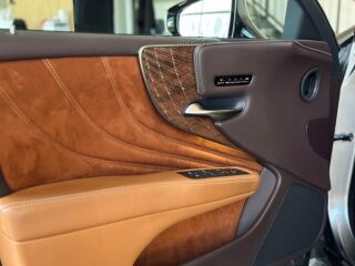 Lexus LS 500h AWD Luxury 3.5 220kW