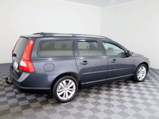 Volvo V70 Summum ATM 2.4 D5 129kW