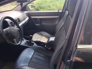 Opel Vectra C facelift 1.9 1.9CDTI 110кВ