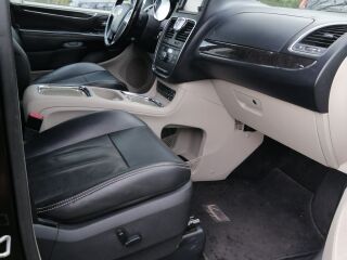 Lancia Voyager 3.6 208кВ