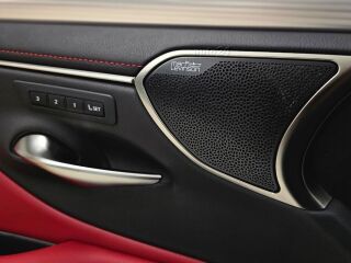 Lexus ES 300h F-Sport S Mark Levinson 2.5 131kW