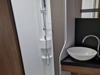 Adria CORAL XL 670 DK 2.2 121kW