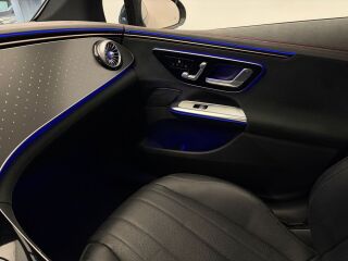 Mercedes-Benz EQE 350 AMG 4matic 215кВ