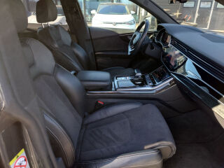Audi Q8 Quattro S-Line 3.0 TDI 210kW