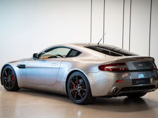 Aston Martin V8 Vantage 4.3 V8 283kW
