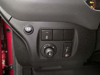 Peugeot Partner 1.6 73кВ