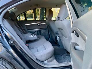 Volvo S80 Momentum 2.4 D5 136кВ