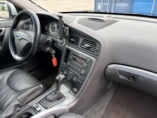 Volvo XC70 Summum AWD 2.4 D5 136kW