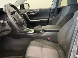 Toyota RAV4 2.5 131кВ