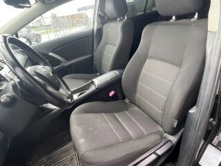 Toyota Avensis Linea Sol 2.2 D-CAT 2.2 110кВ