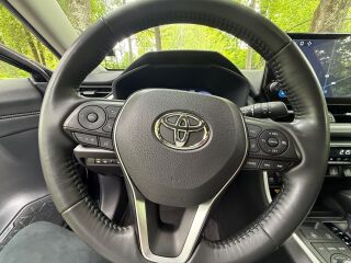 Toyota RAV4 Luxury plus 2.0 129kW