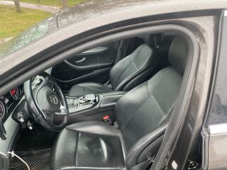 Mercedes-Benz E 220 2.0 143kW