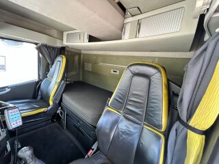 Volvo FH16 6X4 MANUAL + PALFINGER 449h 2022y + DOLL M135 441kW