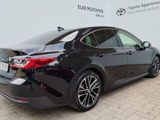 Toyota Camry Premium 137kW