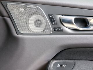 Volvo XC60 AWD INSCRIPTION INTELLI SAFE PRO MY22 2.0 T6 Recharge Plug-In-Hybrid 251kW