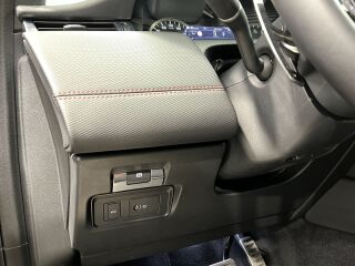 Land Rover Discovery Sport D200 R-DYNAMIC 2.0 150кВ