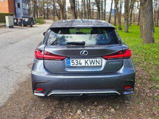 Lexus CT 200h 1.8 73kW