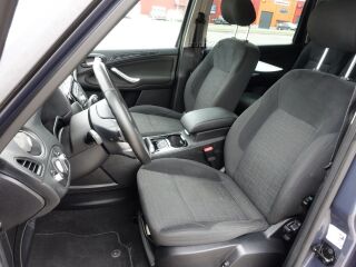 Ford Galaxy Titanium EU5 2.0 R4 TDCi 120kW