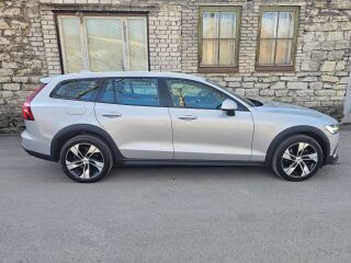 Volvo V60 Cross Country Luxury 2.0 145kW