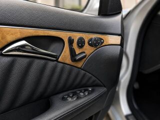 Mercedes-Benz E 320 4MATIC AVANGARDE HARMANN KARDON 3.2 165kW