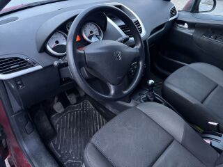 Peugeot 207 1.4 70кВ