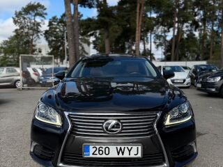 Lexus LS 460 4.6 268kW