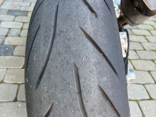 KTM 690 Duke KTM Duke 690 / Akrapovic / stunt-track bi LC4 50kW