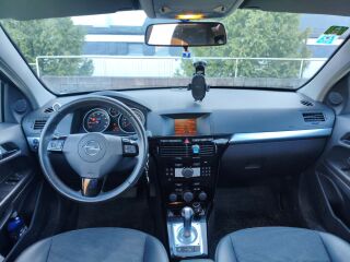 Opel Astra 1.6 85кВ