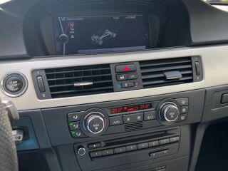 BMW 325 3.0 145kW
