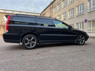 Volvo V70 Long 2.4 147кВ