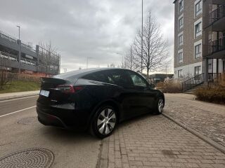Tesla Model Y Long Range AWD 258kW
