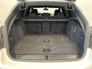 BMW 530 D xDRIVE Touring M-Sportpakett 3.0 210kW