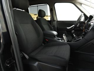 Ford Galaxy GHIA 2.0 103kW