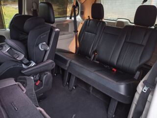 Lancia Voyager 2.8 120кВ