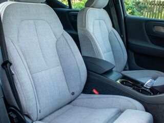 Volvo XC40 DARK P6 Intelli Wntr PRO Recharge 170кВ
