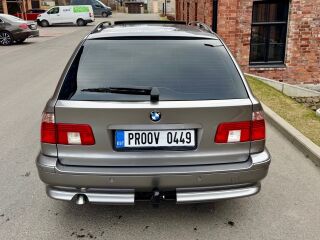 BMW 525 d Touring Shadowline Edition Lifestyle 2.5 M57 120кВ
