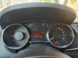 Peugeot 3008 1.6 80кВ