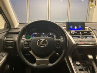 Lexus NX 300h Executive 2.5 114kW