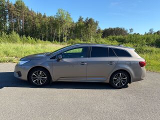 Toyota Avensis 1.8 108kW