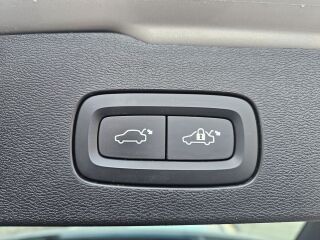 Volvo V60 Cross Country Luxury 2.0 145кВ