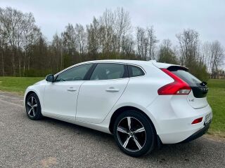 Volvo V40 2.0 88кВ